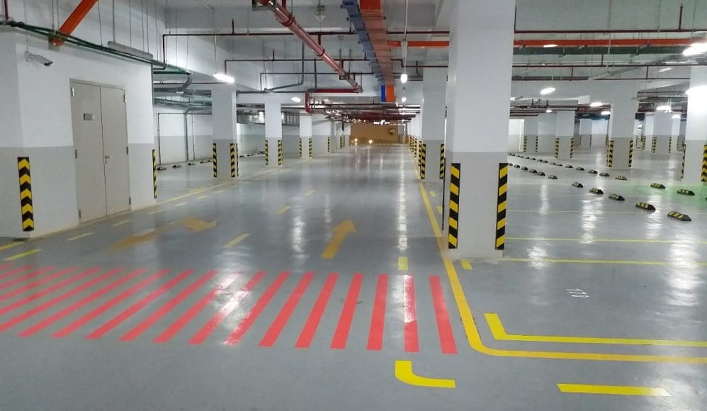 Thi công sơn kẻ vạch trên nền bê tông Thi công sơn kẻ vạch trên nền bê tông