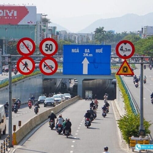 Lắp biển chỉ dẫn, biển báo giao thông cho mọi tuyến đường Việt Nam Lắp biển chỉ dẫn, biển báo giao thông cho mọi tuyến đường Việt Nam