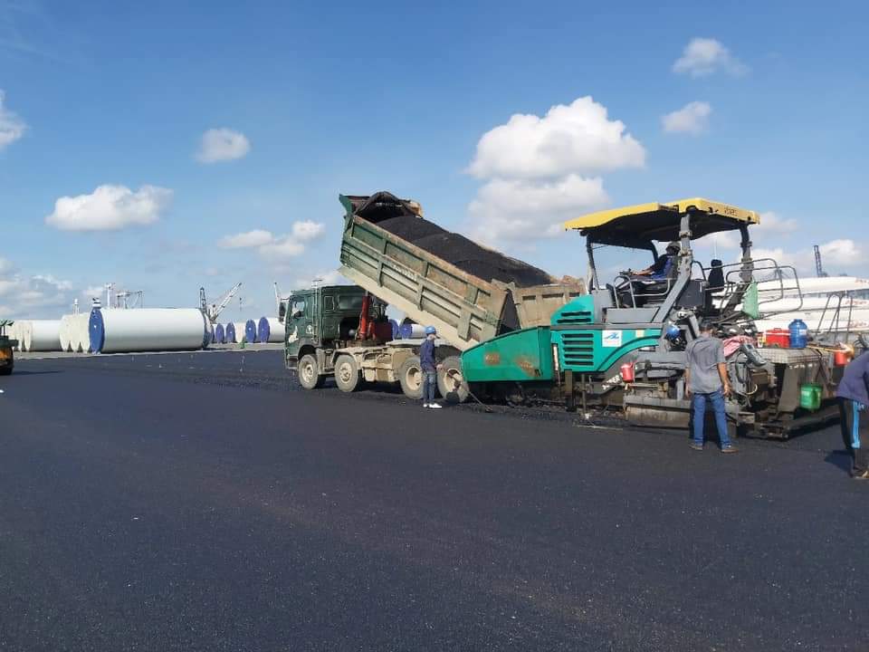 Trải thảm bê tông nhựa đem lại an toàn cho mọi người Trải thảm bê tông nhựa đem lại an toàn cho mọi người