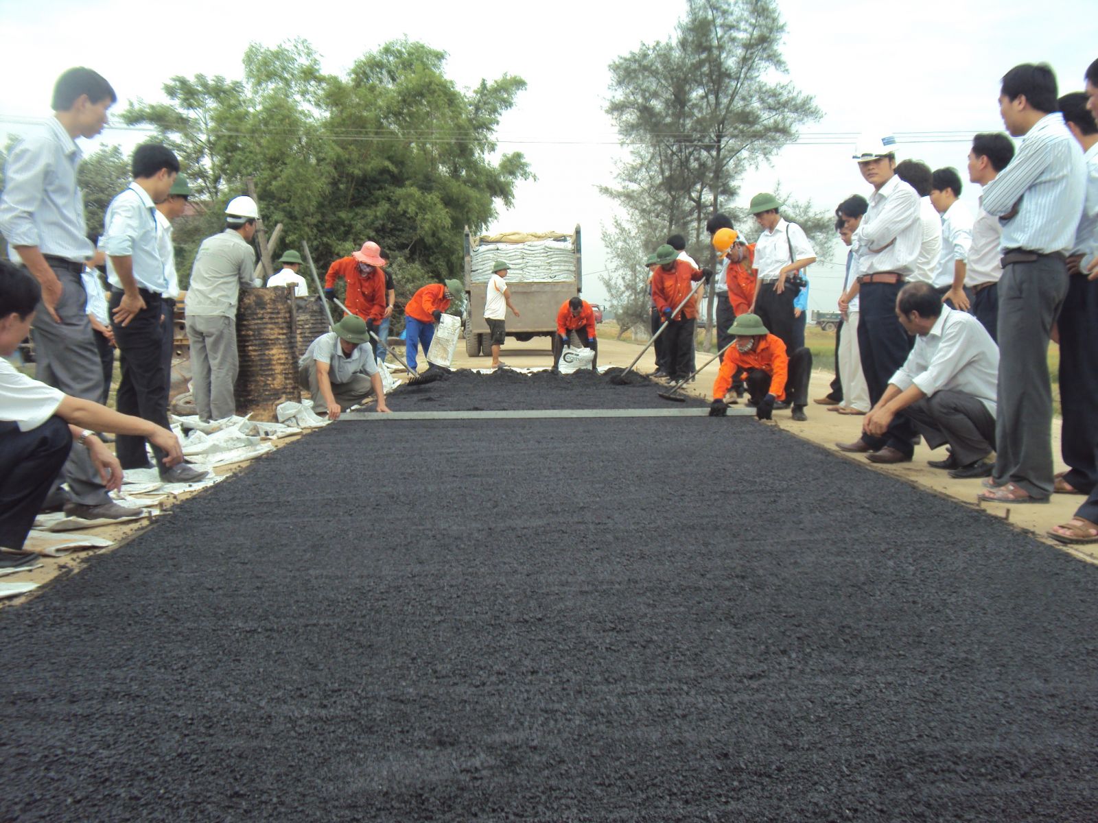 Carboncor Asphalt trên nền bê tông Carboncor Asphalt trên nền bê tông